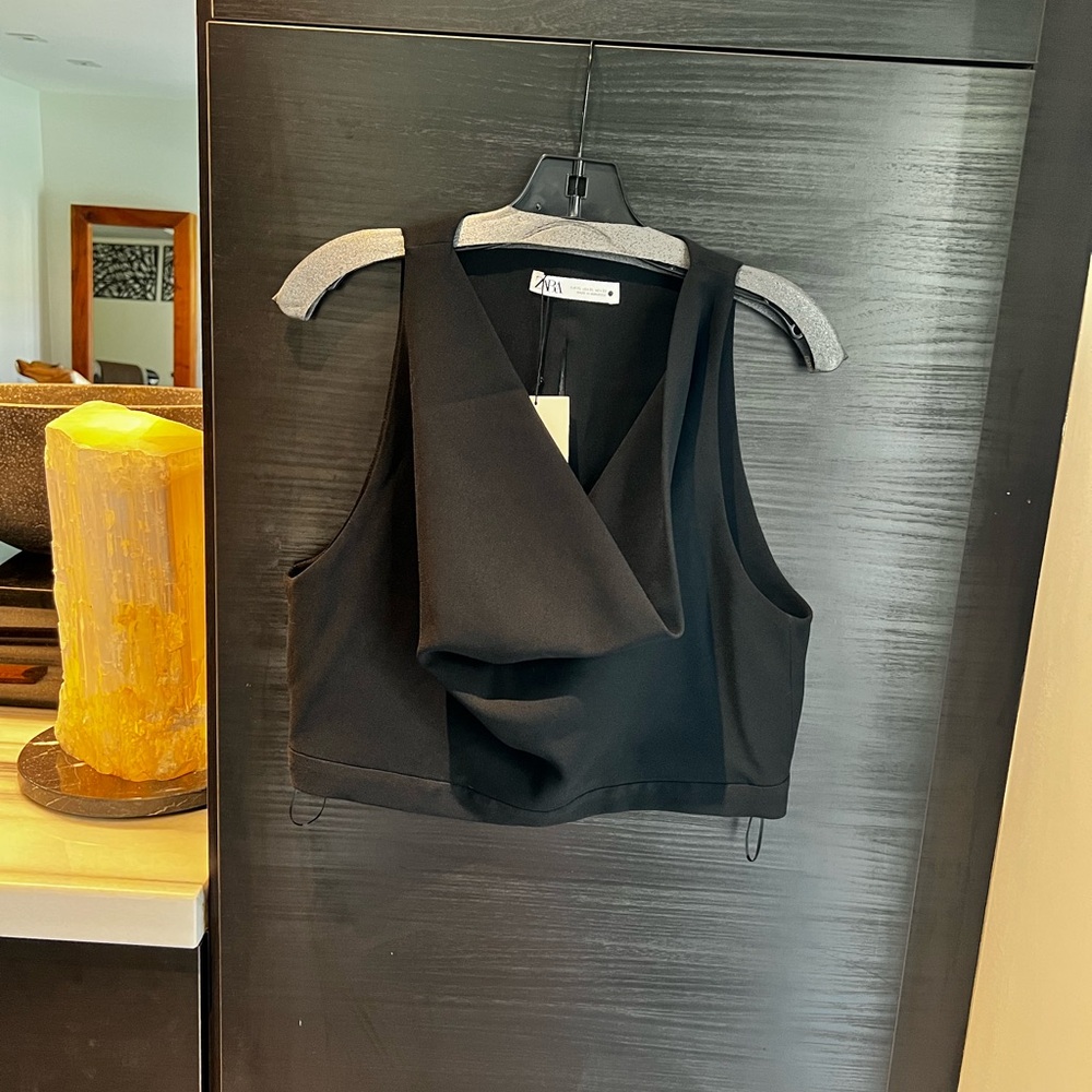 Zara Black Sleeveless Draped Crop Top